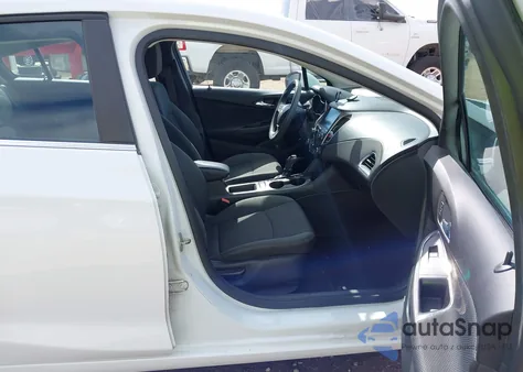 2017 Chevrolet Cruze Lt Auto from USA, damaged, VIN 1G1BE5SM3H7111323